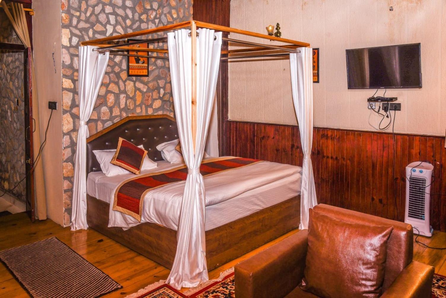 The Himalayan Heights Satya'S Kasardevi Hotell Almora Eksteriør bilde